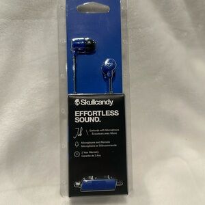 New Skullcandy Blue Earbuds with Microphone.
